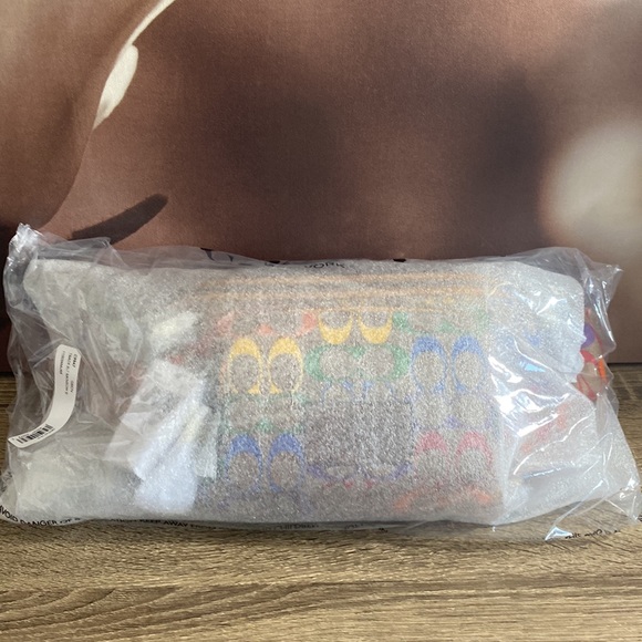 Coach Track Belt Bag In Rainbow Signature Canvas NWT - Picture 10 of 10